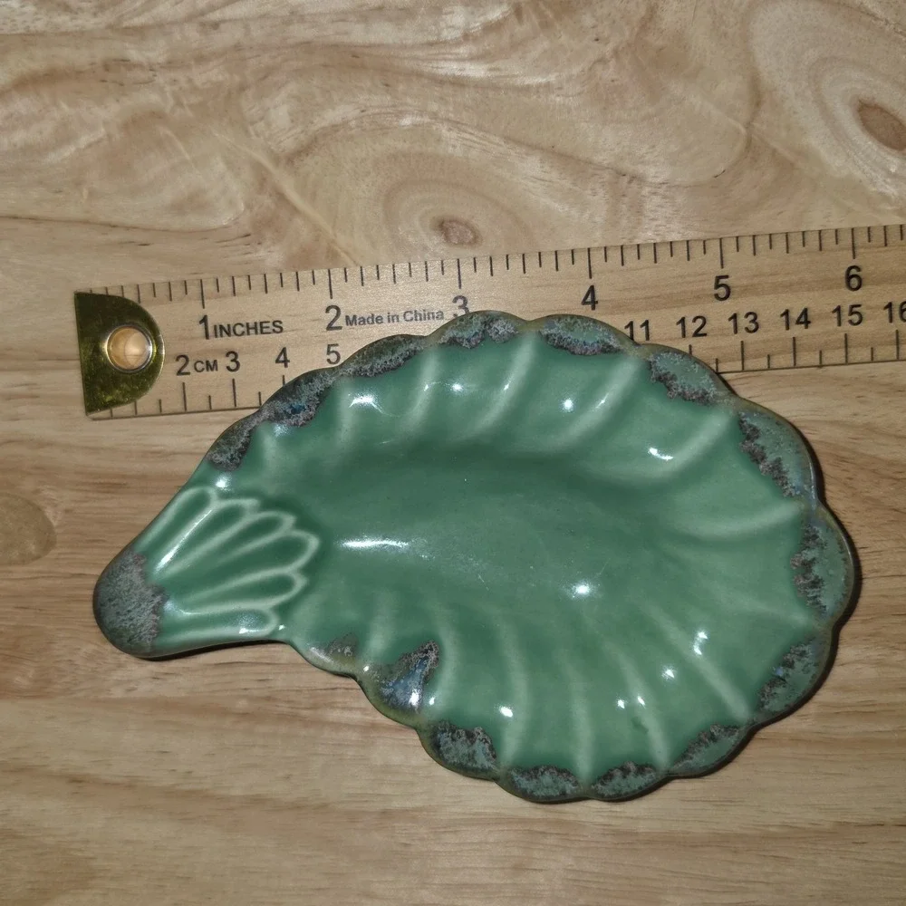 Vintage Green Ceramic Leaf Trinket Dish | Cottagecore Grannycore Ring Tray Spoon